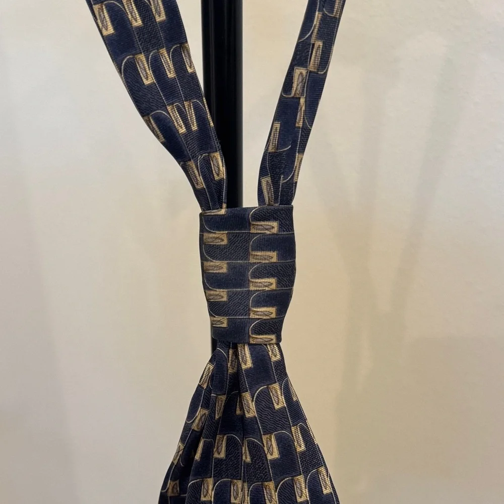 Men’s Navy Geometric Pattern Tie - Classic Workwear